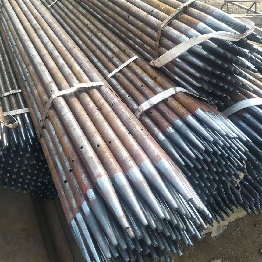 乌鲁木齐诺德金属结构1300吨注浆管发往云南昆明 助力西南基建